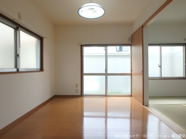 サンライズ春日原 リビング