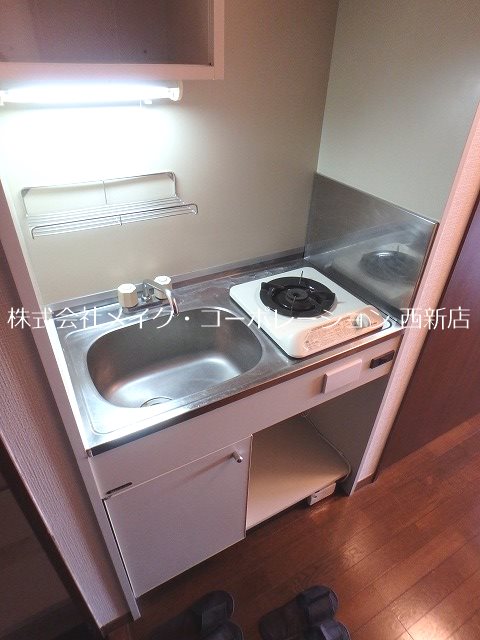 キッチン 荒江四ツ角ビル キッチン