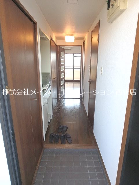 荒江四ツ角ビル  玄関