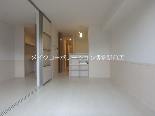 リピエーノ タカミヤ B棟 リビング
