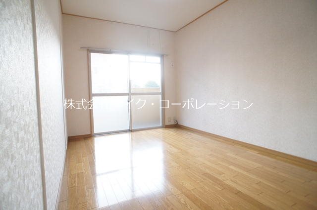 三愛室見駅前マンション  ベッドルーム