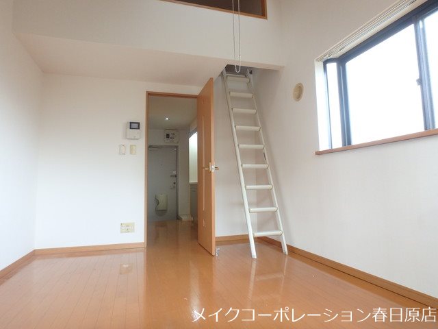 プリムローズ福岡南 リビング