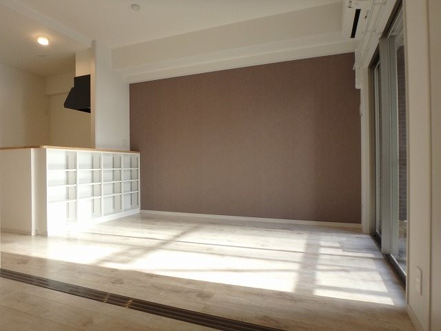 ※写真は棟内別タイプです URBANⅢ ベランダ