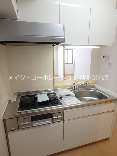 エンブレイス博多駅南 キッチン