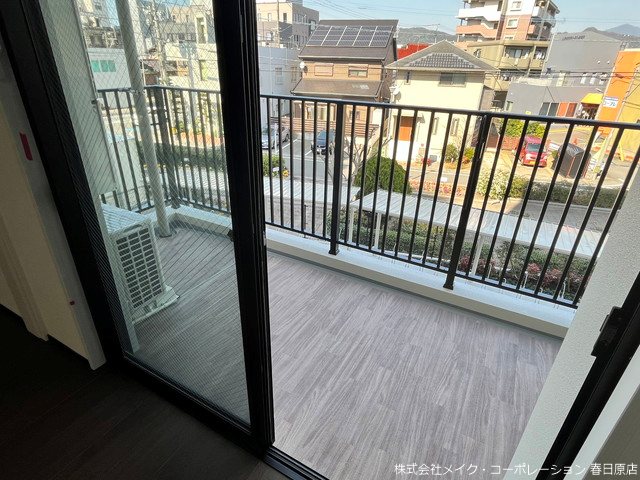 写真は同型タイプ アルティザ春日原駅前マークス ベランダ