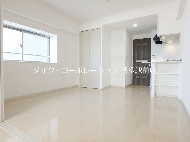 ネストピア県庁前 リビング