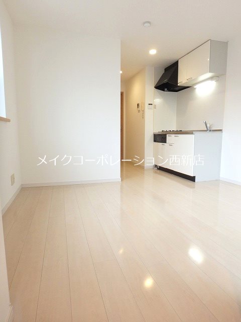 ユゥ＆ミィ金山駅前G棟 リビング