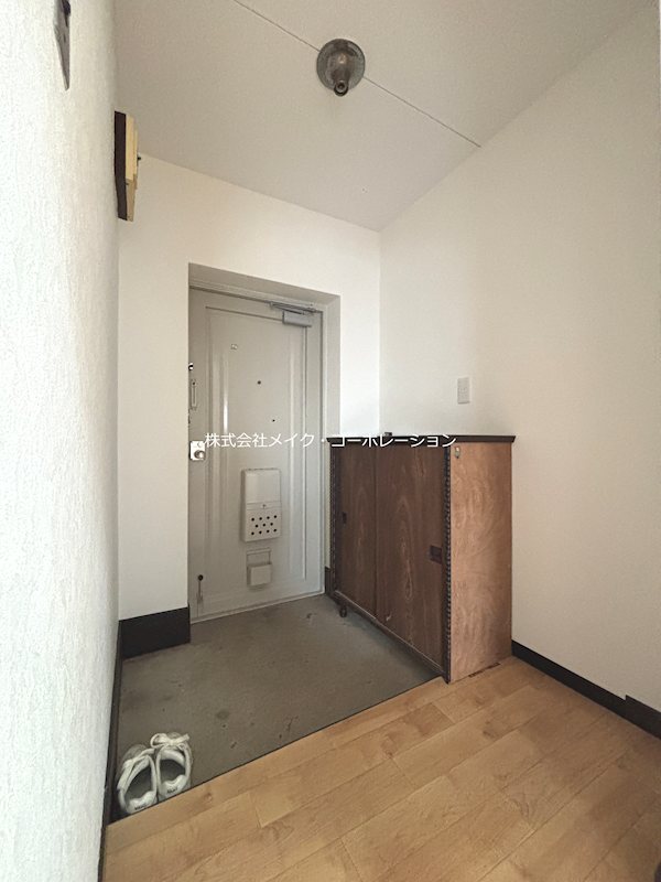 玄関 プレシード鳥飼 玄関