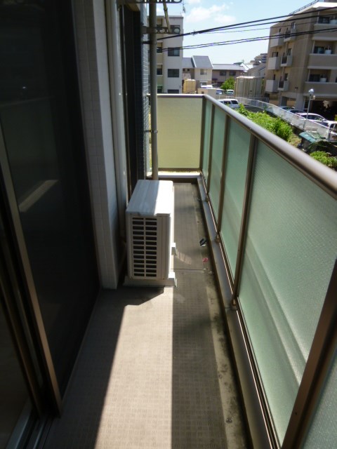 写真は同型タイプ HIRAMEKISO ベランダ