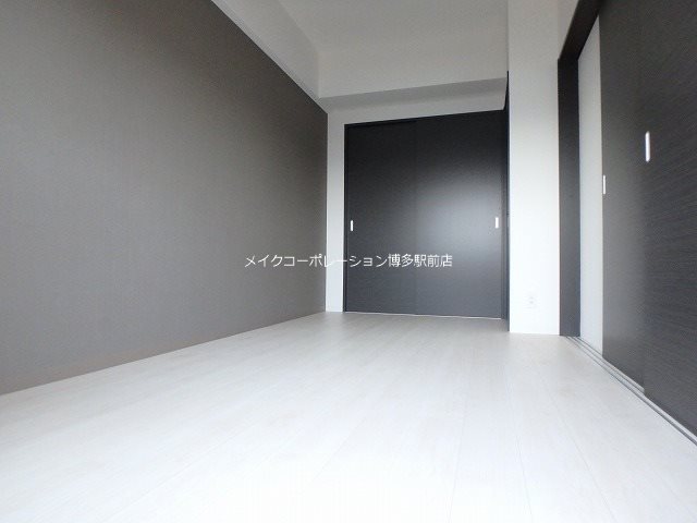 ホワイトアゲート博多 ベッドルーム