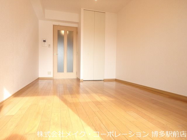 リビング エスト・ヴィラ東福岡 リビング