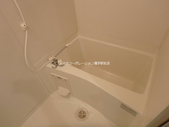 同物件別部屋引用・現状優先です♪ イル・グラッツィア博多駅前Ⅱ 風呂画像