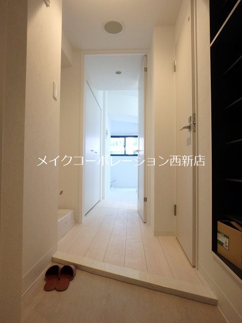 APエルテージ西新【1号タイプ】 玄関