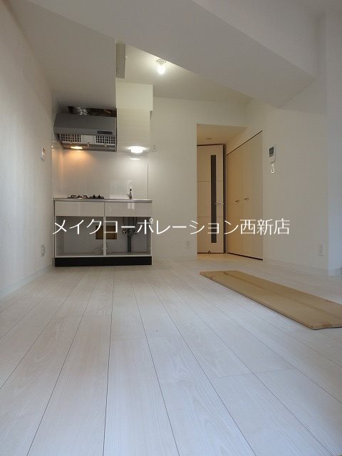 APエルテージ西新【1号タイプ】 リビング