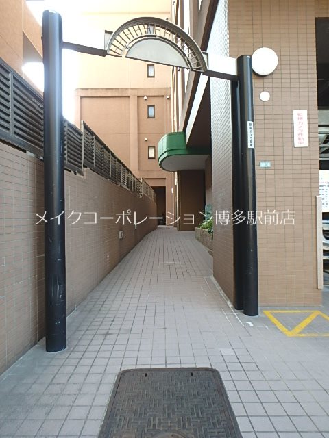 RESTEL　HAKATA 外観