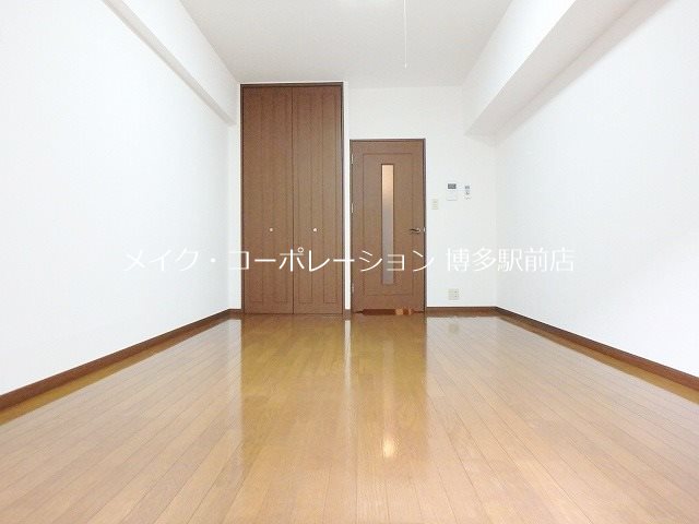 西田ビル リビング