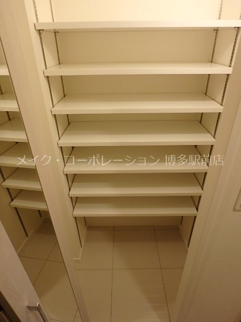 収納 ウェルブライト博多ステーション その他8