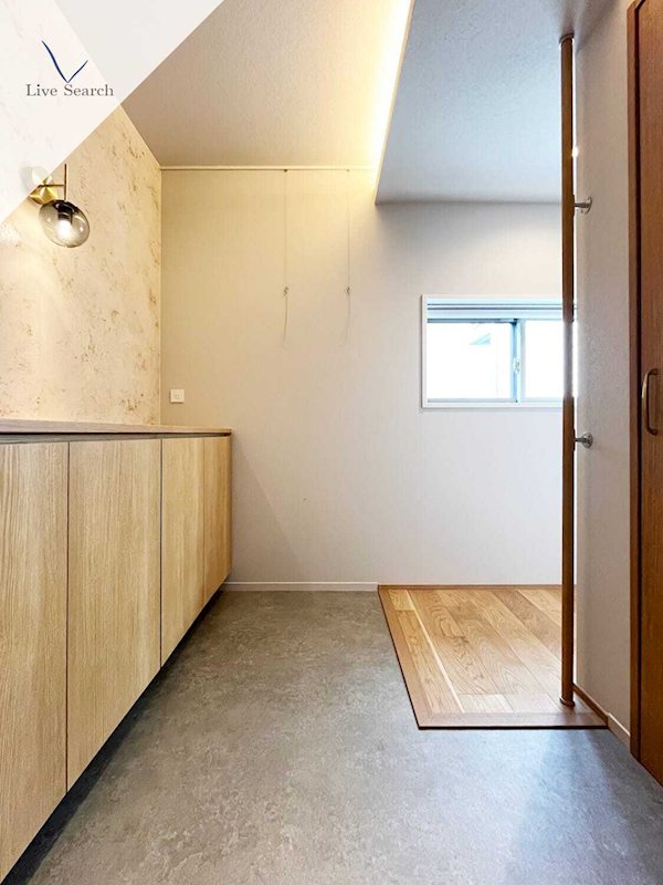 シャーメゾン六本松南 玄関