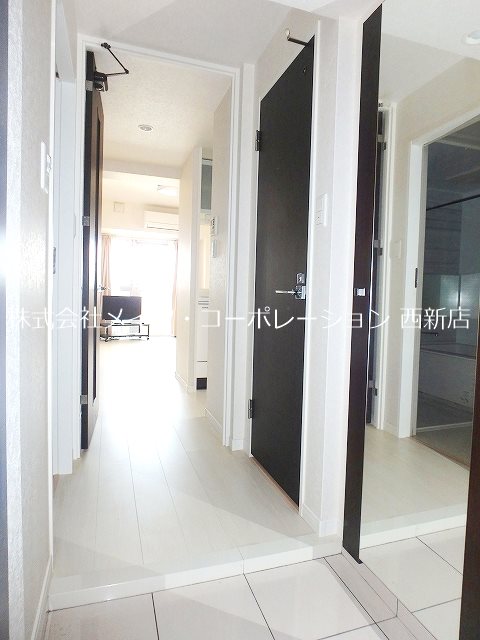 玄関 ネストピア西新Ⅱ~ネット無料 玄関