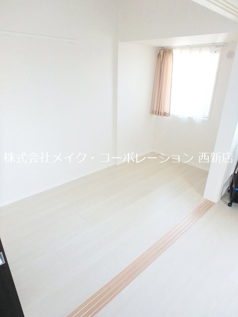 ベッドルーム ネストピア西新Ⅱ~ネット無料 ベッドルーム