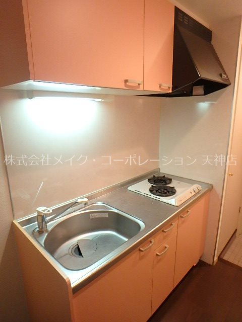 別の部屋の写真になります ローズモント・フレア天神南 キッチン