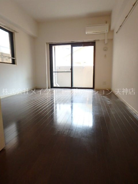 別の部屋の写真になります ローズモント・フレア天神南 ベッドルーム