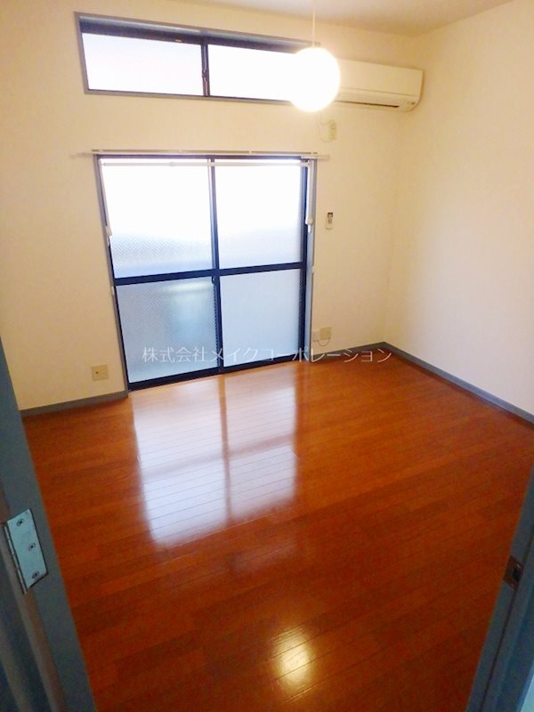 反転タイプ タウンハウス7番館 ベッドルーム