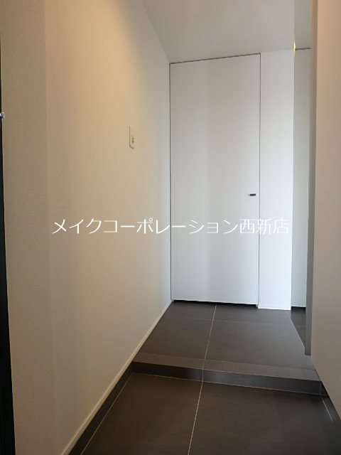 Ropponmatsu View Apartment  玄関