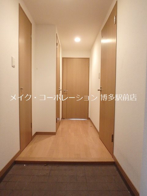 オーキッドレジデンス上呉服 玄関