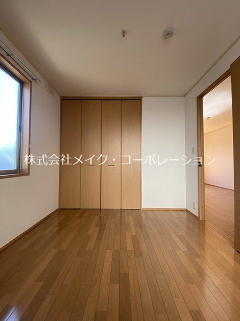 オーキッドA棟 ベッドルーム