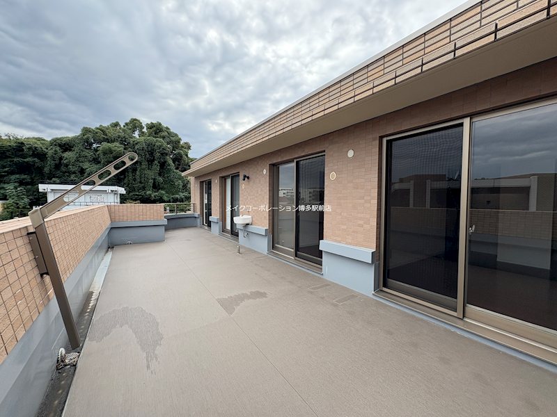 広々したバルコニー! KDXレジデンス平尾浄水町 ベランダ