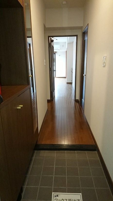 セントポリア桜坂 玄関