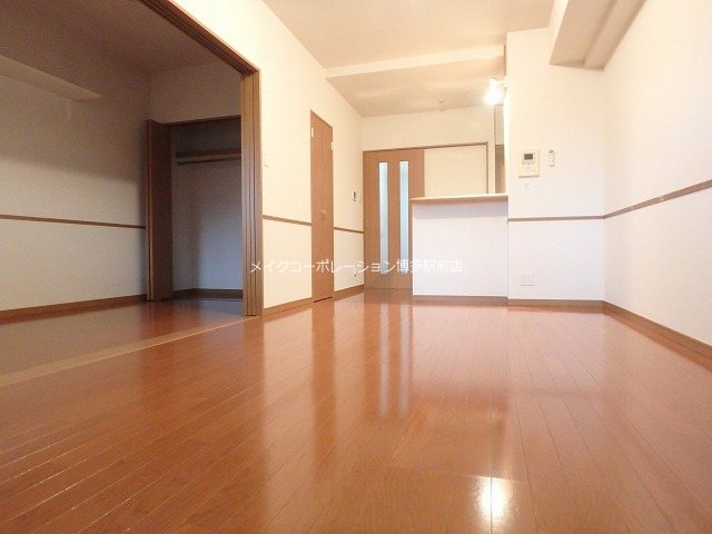 リビング クリムゾン博多Ⅱ リビング