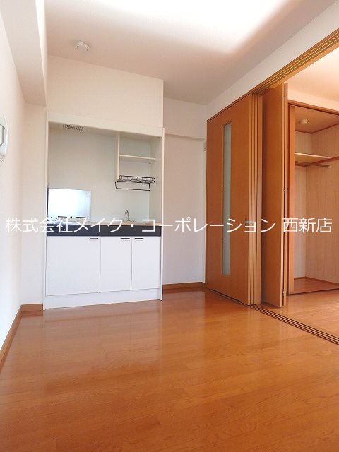 アドラブール干隈～ネット無料～  リビング