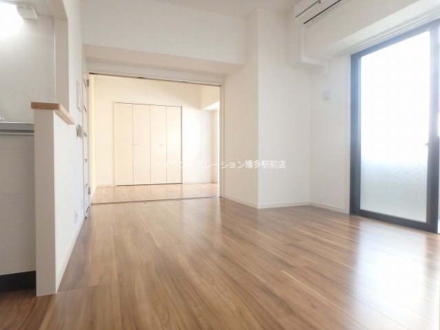 リビング グランフォーレラグゼ博多駅南 リビング