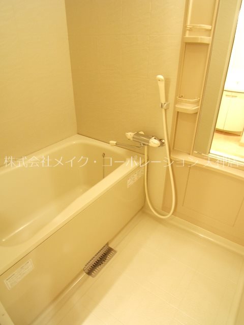 リブル高砂   風呂画像