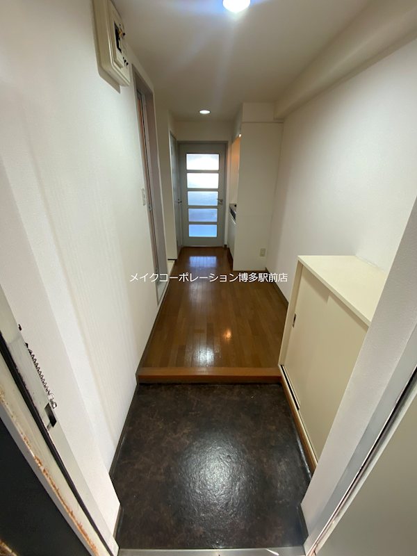 写真は同タイプ パークコート箱崎グランデ 玄関