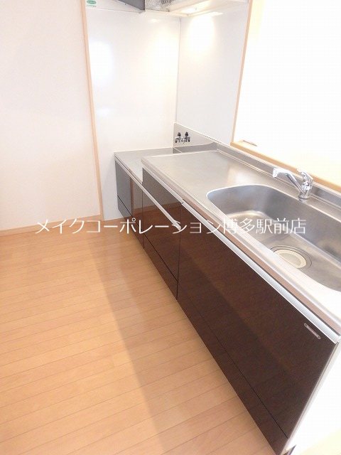 ハーベスト丸新開  キッチン