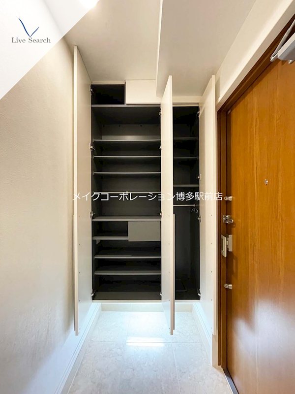 エグゼ博多コンドミニアム 玄関