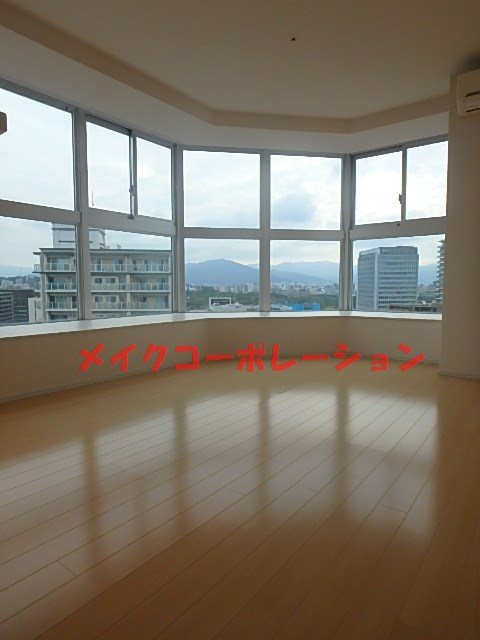 ＫＤＸレジデンス大濠ハーバービュータワー  リビング