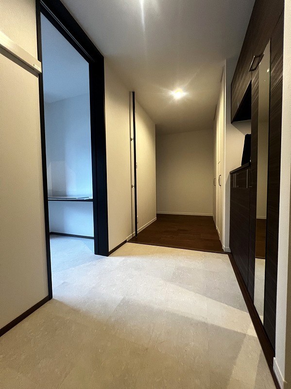 ワイエア平尾浄水 玄関