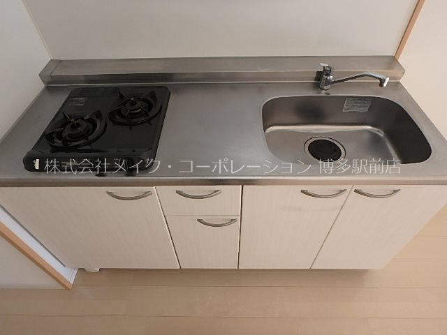 プレスタイル博多EAST キッチン