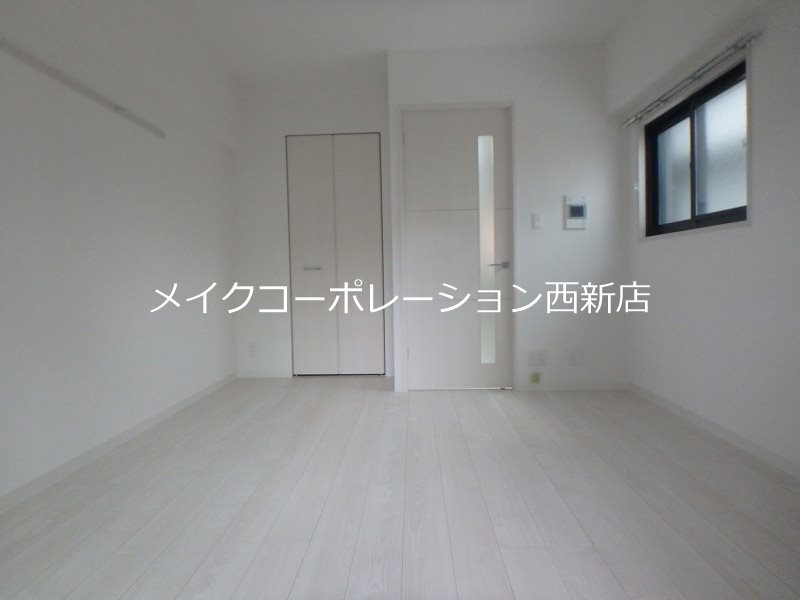 ヴィッラ アプリーレ西新南 リビング