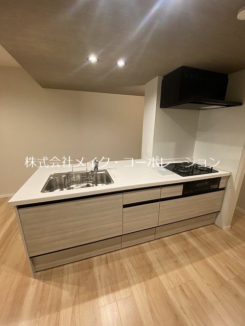 シャーメゾン　アンビエラ　トウジン キッチン