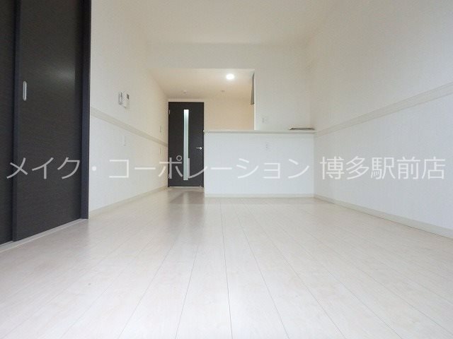 リビング テイルガーデン博多  リビング