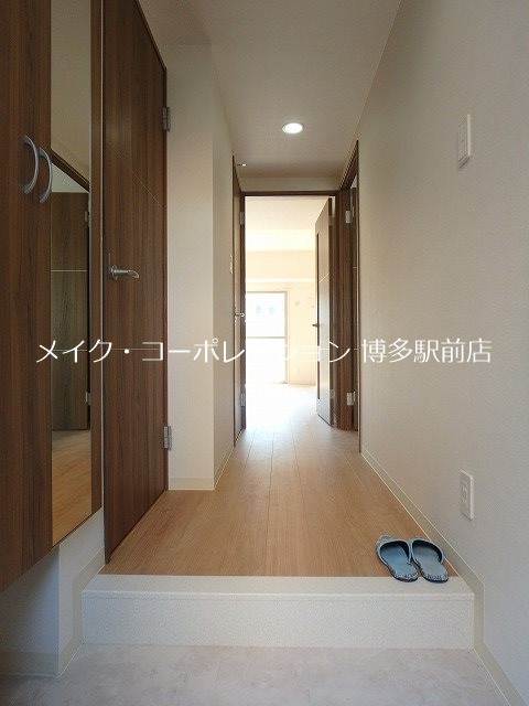 玄関 レフィナード博多 玄関