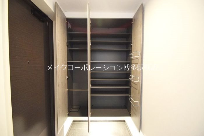 レジア赤坂テラス 玄関