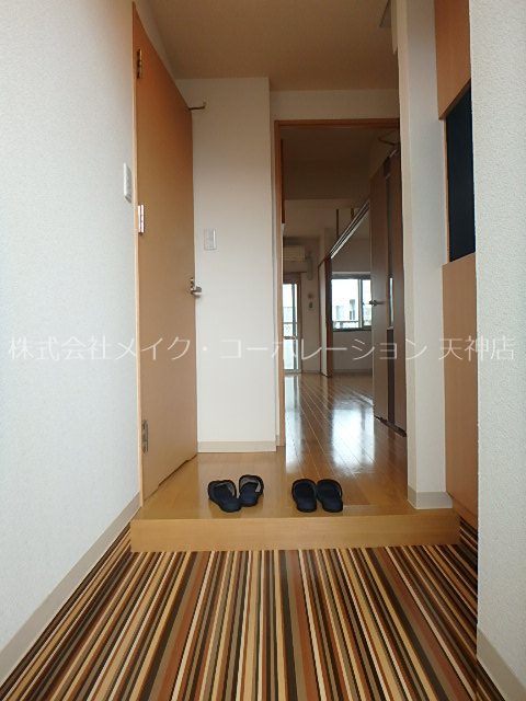 アスピーテ渡辺通 玄関