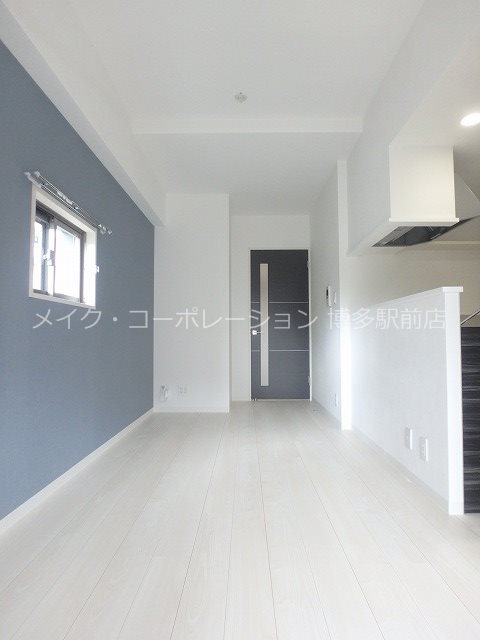 ※入居中の為別部屋写真使用現状優先 アーヴェンス吉塚 リビング