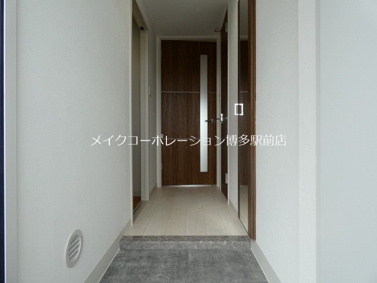 グランド アセント  玄関